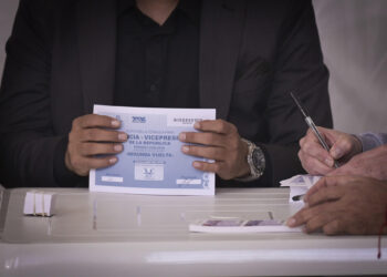 Colombia vota para elegir sucesor de Gustavo Petro