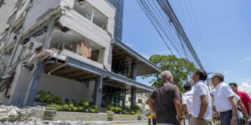 Filipinas eleva a 45 los fallecidos y a 17 los desaparecidos tras el terremoto de 7,8