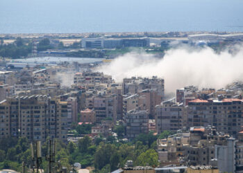 Israel bombardea por primera vez durante la nueva tregua los suburbios del sur de Beirut