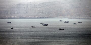 Las navieras piden garantías ante la situación volátil en el estrecho de Ormuz pese al preacuerdo de paz