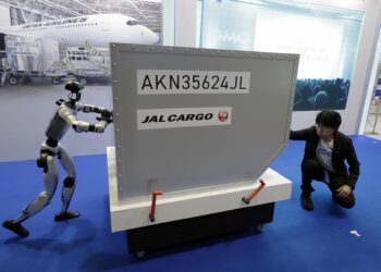 La mayor feria de drones de Japón busca en los robots la solución a su crisis laboral