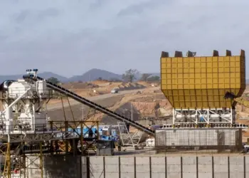 Gobierno anuncia reactivación de obras en Tocoma tras convenio con Impsa
