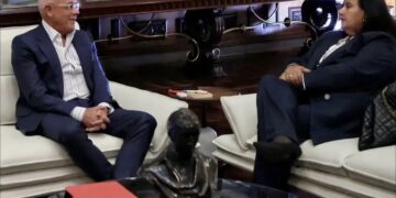 Jorge Rodríguez y Dinorah Figuera acuerdan mesa técnica y política paritaria tras reunión en Caracas