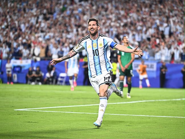 Lionel Messi, demuestra que tiene mucho futbol todavía.