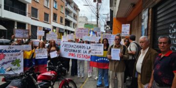 Docentes merideños se oponen a ser despojados del Ipasdem
