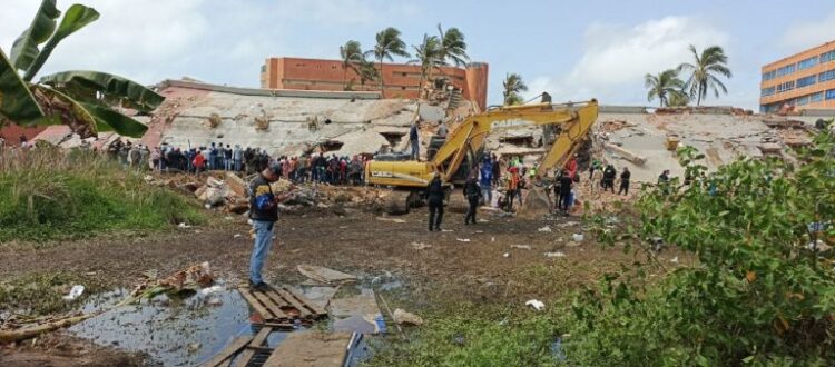 Voluntarios de diferentes partes del país acudieron al lugar (Foto: Dayrí Blanco)
