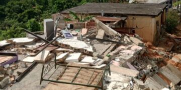 Carabobo | 16 viviendas colapsaron en Las Colinas de Morón y 250 familias siguen sin volver a sus casas