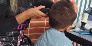 Más de 30 personas fueron beneficiadas en jornada de corte de cabello de Damas Salesianas