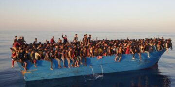 La Eurocámara aprueba el reglamento que permite centros de migrantes en el extranjero