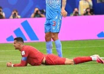 1-1. Portugal arranca con un palo