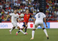 Gavi, titular en un once de España para el debut con Unai Simón en la portería