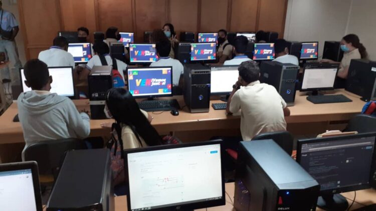 Los bachilleres podrán elegir las carreras y las universidades de su preferencia para cursar estudios superiores | Archivo