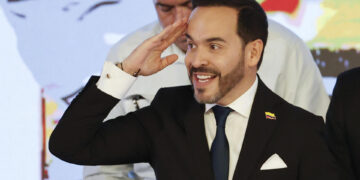 De la Espriella dice que BID destinará 60 millones de dólares a la transición de Gobierno