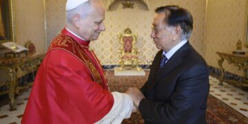 El papa confirma que viajará a Perú la primera quincena de noviembre