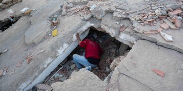 Los venezolanos despiertan sacudidos por un nuevo sismo a cinco días del doble terremoto