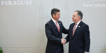 Paraguay entrega presidencia del Mercosur a Uruguay, que priorizará acuerdos comerciales