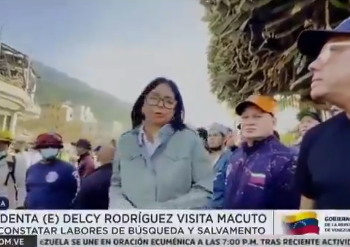 Delcy Rodríguez visita La Guaira, epicentro de la devastación de los terremotos