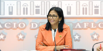 Delcy Rodríguez inicia el miércoles una visita a la India en busca de alianzas petroleras
