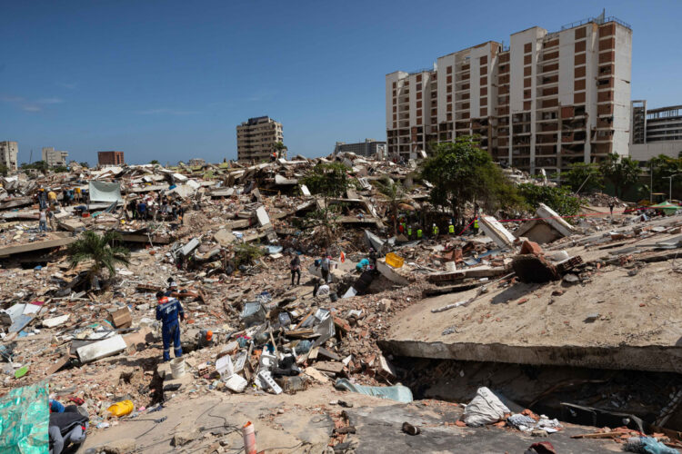 El doble terremoto es calificado por sismólogos y agencias internacionales como un evento atípico | Foto EFE/ Ronald Peña R