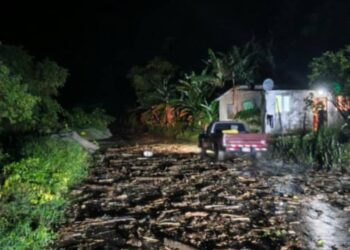 Fuertes precipitaciones obstaculizan el paso a Tostós