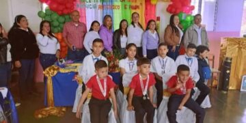 Se gradúan alumnos de la escuela General Francisco Bermúdez de Boconó 