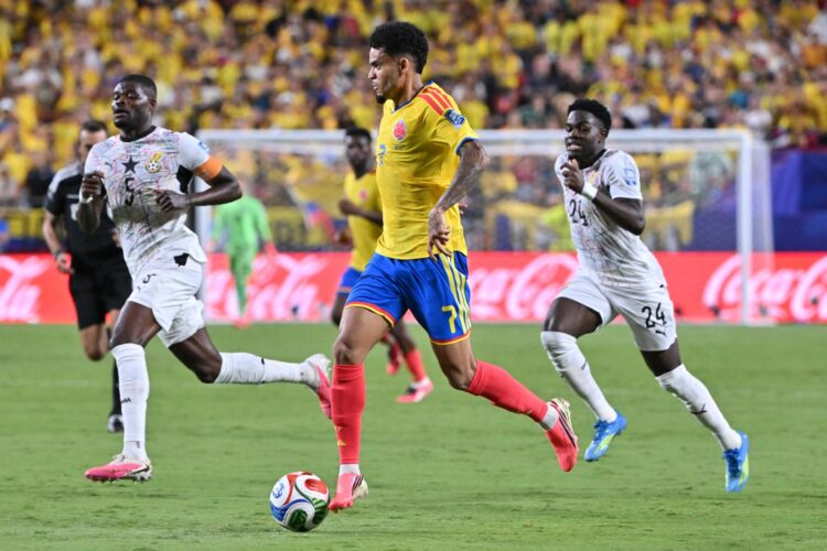 Luis Díaz, de Colombia, en acción durante el partido ante Ghana en Kansas City. EFE/EPA/AMY KONTRAS