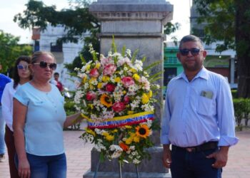 En Sabana de Mendoza fueron recordados también los 243 años del natalicio de Simón Bolívar
