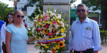 En Sabana de Mendoza fueron recordados también los 243 años del natalicio de Simón Bolívar