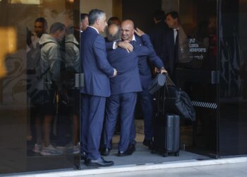 «Gracias, Roberto Martínez»: la Federación portuguesa despide oficialmente al técnico