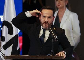 De la Espriella aclara que no ha planteado «desconocer la soberanía de Venezuela»