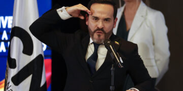 De la Espriella aclara que no ha planteado «desconocer la soberanía de Venezuela»