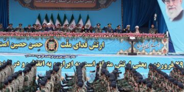El Ejército iraní afirma que no cederá «ni un ápice» sobre el estrecho de Ormuz