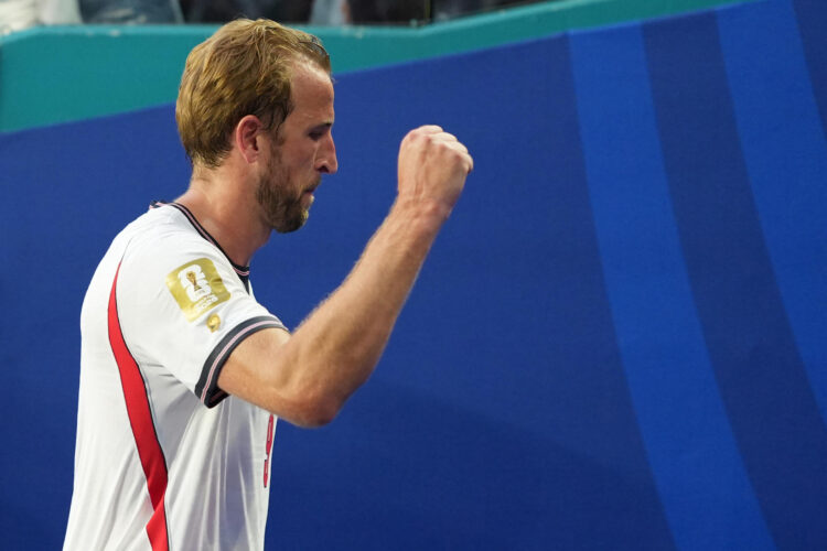 Harry Kane, capitán de la selección de Inglaterra, afirmó este sábado en Miami que el equipo "todavía tiene margen para mejorar" antes de jugar la próxima semana por un cupo en la final del Mundial. EFE/ Alberto Boal
