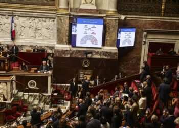 Francia aprueba definitivamente la ley que legaliza la eutanasia y el suicidio asistido