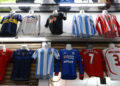Argentina revive una leyenda de México 86 al volver a vestir de azul frente a Inglaterra