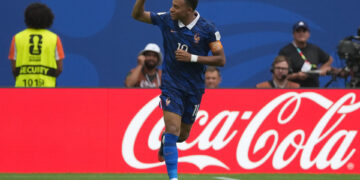 Mbappé supera a Messi como máximo goleador histórico en mundiales y lidera la Bota de Oro