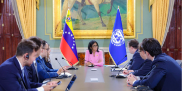 Delcy Rodríguez aborda con el FMI el uso de recursos para la reconstrucción