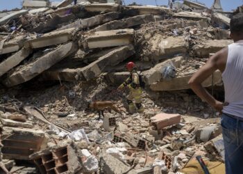 Cientos de sobrevivientes de los terremotos afrontan amputaciones y una larga rehabilitación