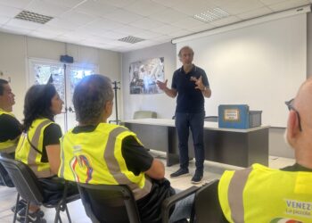 De Italia a Venezuela: siete médicos y un enfermero italo-venezolanos se suman a la misión humanitaria del Gobierno italiano