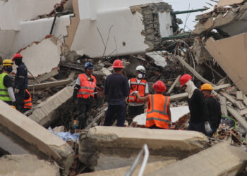 Los muertos por los terremotos en Venezuela suben 157 hasta los 4.490