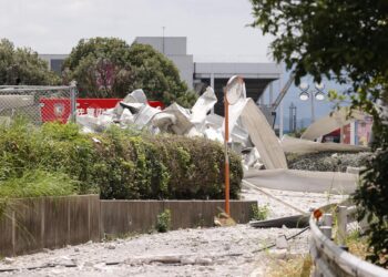 Ascienden a 34 los muertos por el terremoto en Japón, según las autoridades locales