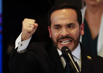 Presidente electo de Colombia denunciará presuntas irregularidades del Gobierno Petro