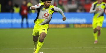 El Barça hace oficial el fichaje de Karim Adeyemi hasta 2031
