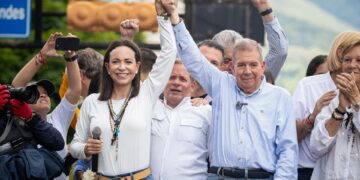 María Corina y Edmundo González evaluarán vía de diálogo entre sector opositor y el chavismo