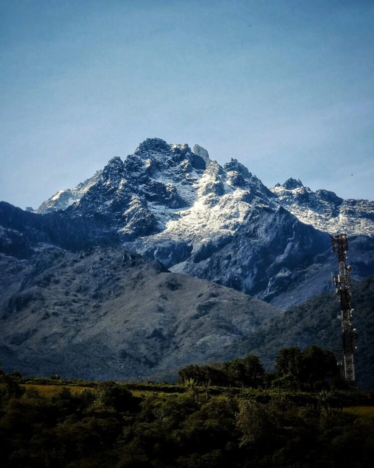 El productor audiovisual Álvaro Fuentes compartió en sus redes sociales imágenes captadas en las inmediaciones del Refugio de Alta Montaña Albornoz | Archivo