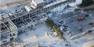 Sube a 18 el número de muertos en Japón y sigue la búsqueda contra reloj de atrapados por el terremoto
