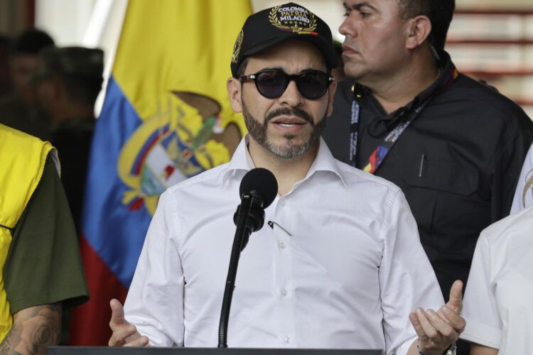 El presidente de Colombia, Abelardo de la Espriella, fue captado el pasado 14 de agosto, durante una rueda de prensa, en Pereira (Colombia). EFE/Carlos Ortega