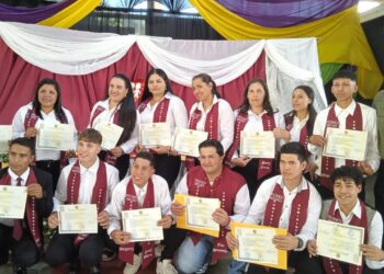 Egresan nuevos profesionales en economía social