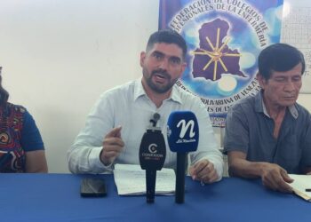 Táchira | Jubilados de la educación y el gremio de la salud exigen convertir los bonos en salario