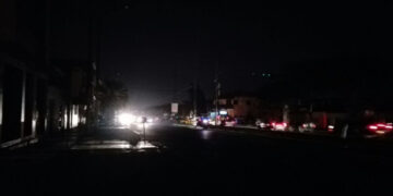 Trujillo | Habitantes del sector Simón Bolívar: “Los cortes de luz no nos dejan descansar después de trabajar”